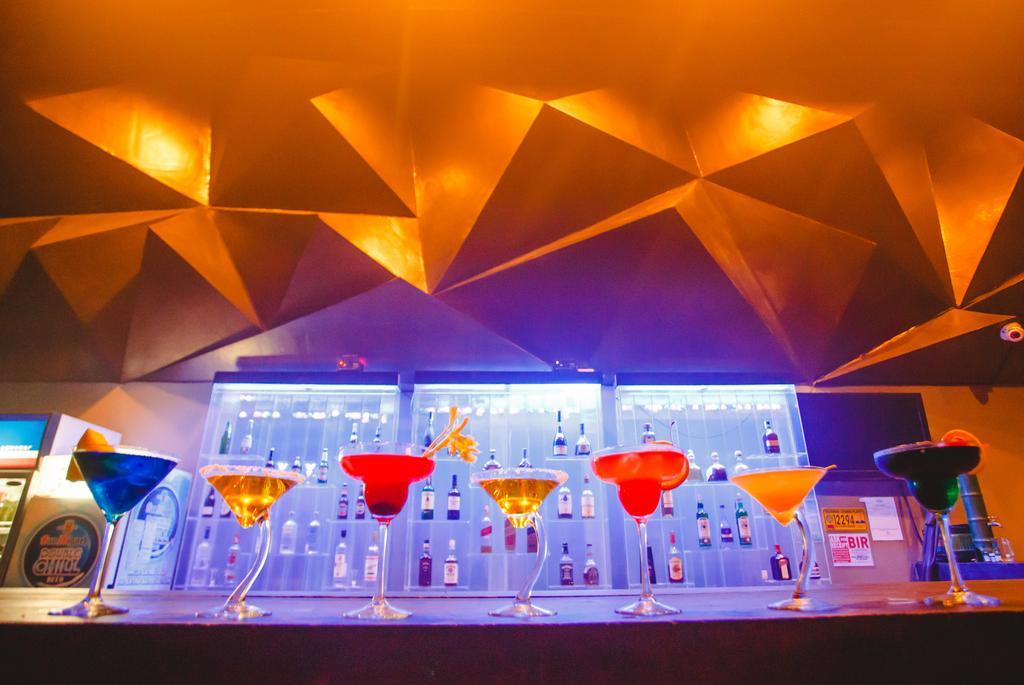 阿齐扎天堂酒店 公主港 外观 照片